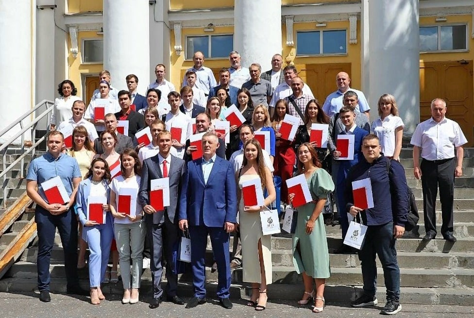 Церемония вручения дипломов лучшим выпускникам ВГТУ 2022г.